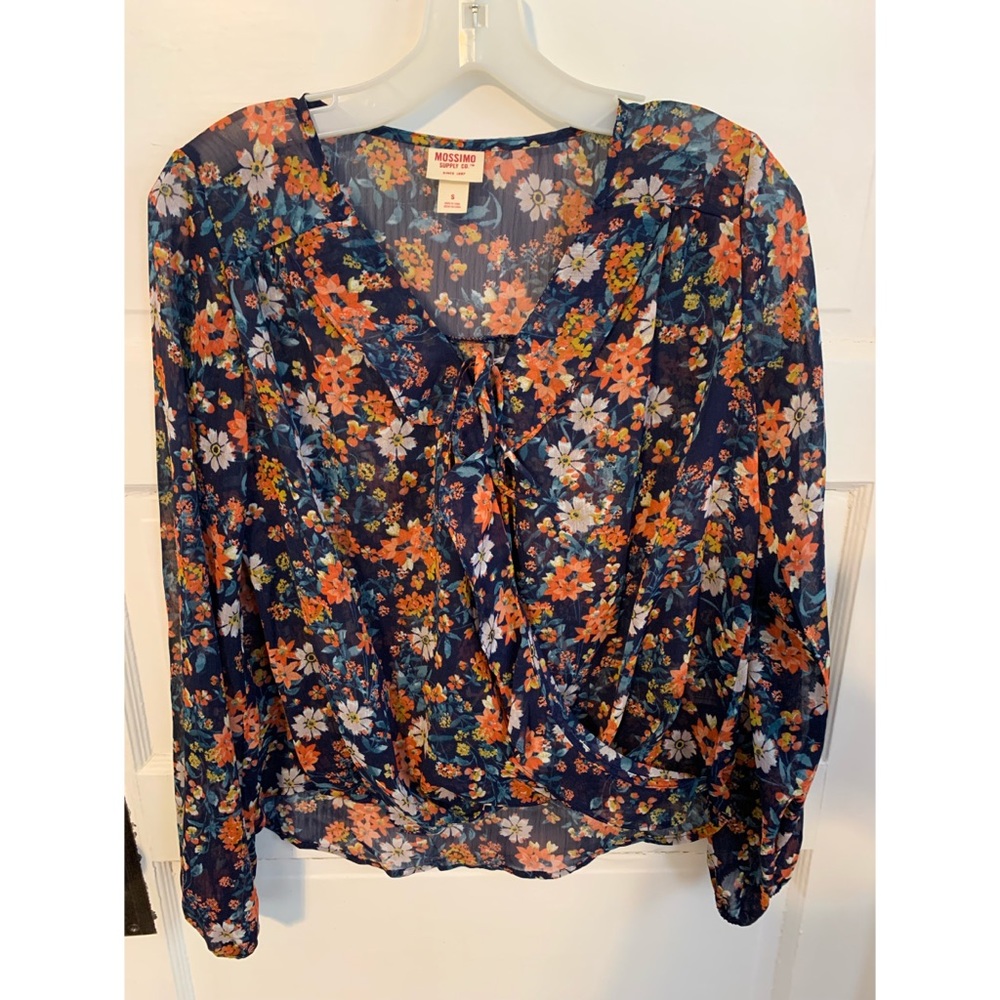 LIKE NEW Mossimo Supply Co. Blouse sz. S